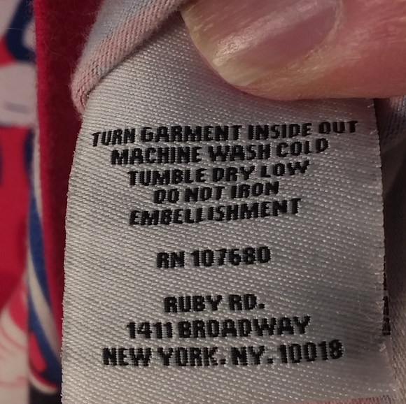 E084 RUBY RD. Medium, sleeveless, sweater - Picture 6 of 8